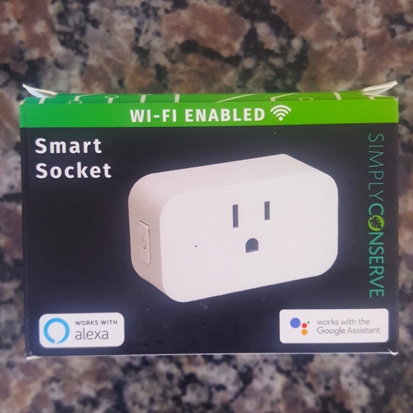 Simply Socket by Simply Conserve wi-fi enabled new in box 125V, rated 15A no hub - Picture 1 of 9